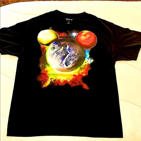 Disney Mickey Head of Planets glow-in-the-dark Shirt 🪐💚 - Picture 1 of 5